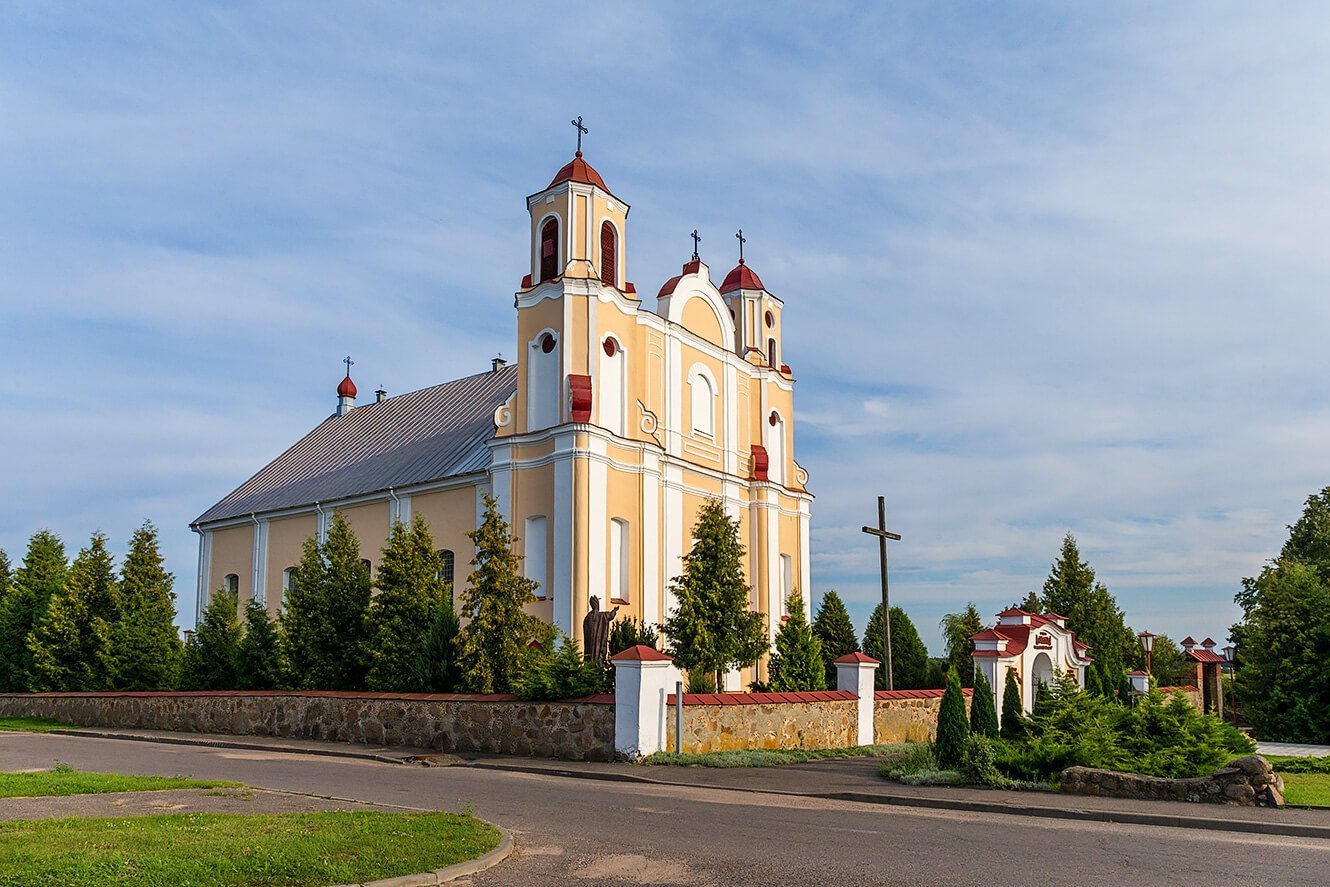 Деревни гродненской. Костел Иоанна Василишки. Василишки Гродненская область. Костел в Василишках Гродненской области. Василишки Щучинский район.