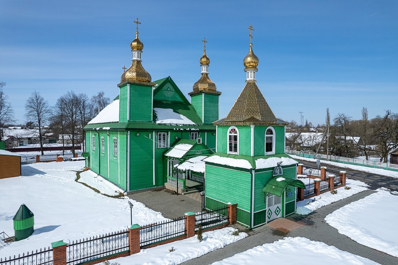 Свято-Троицкая церковь в Бездеже | Планета Беларусь